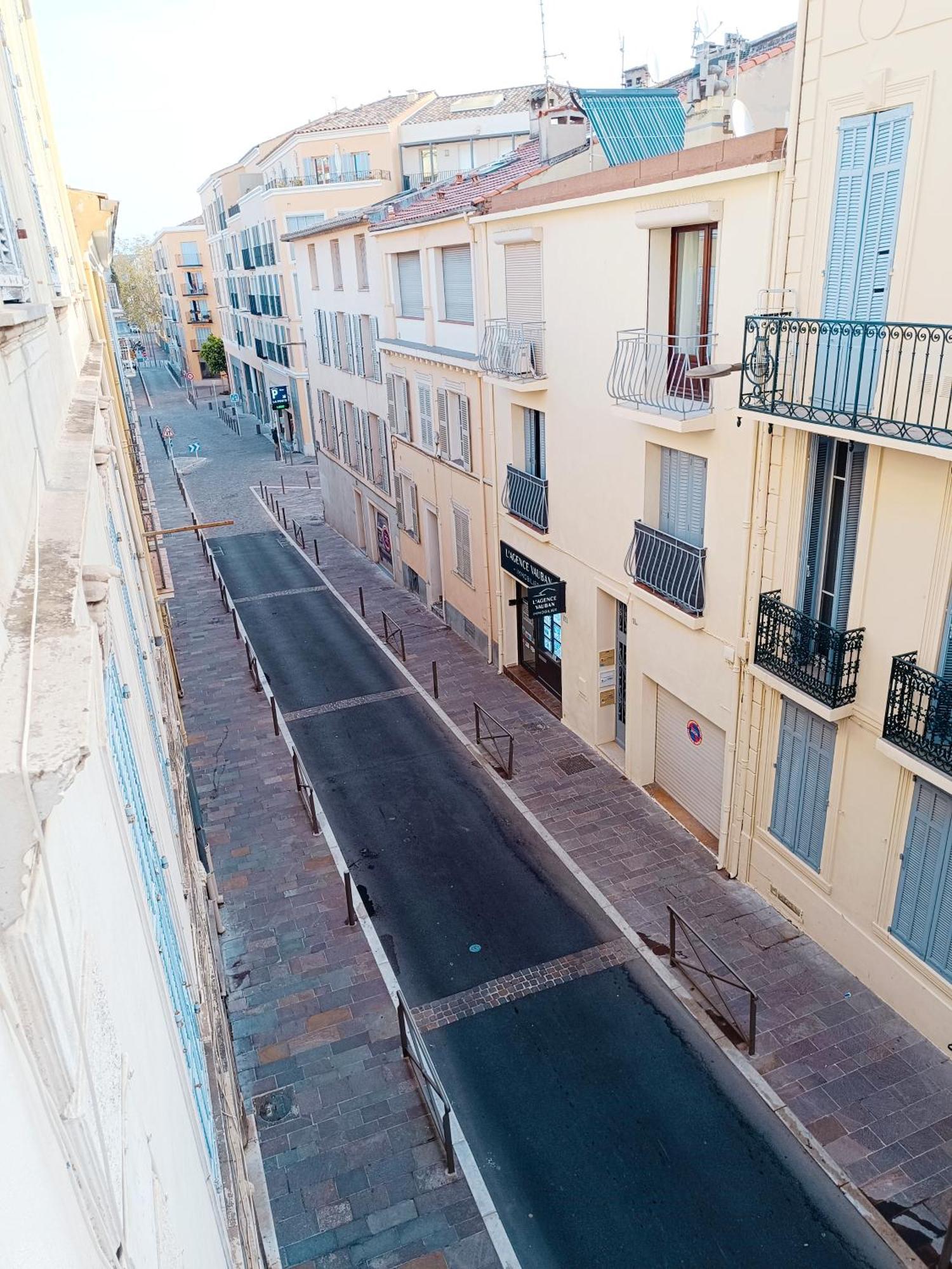 شقة Grand 2 Pieces Renove Climatise, Vieil Antibes, Proche Port المظهر الخارجي الصورة